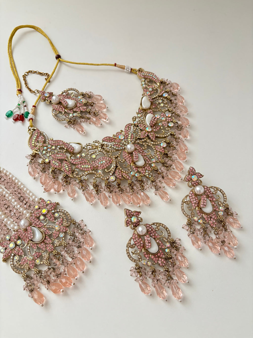 Roshnara Turkish Necklace With Mang Tikka & Earrings Passa (Baby Pink)