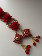 Dark Red Rose Parandi