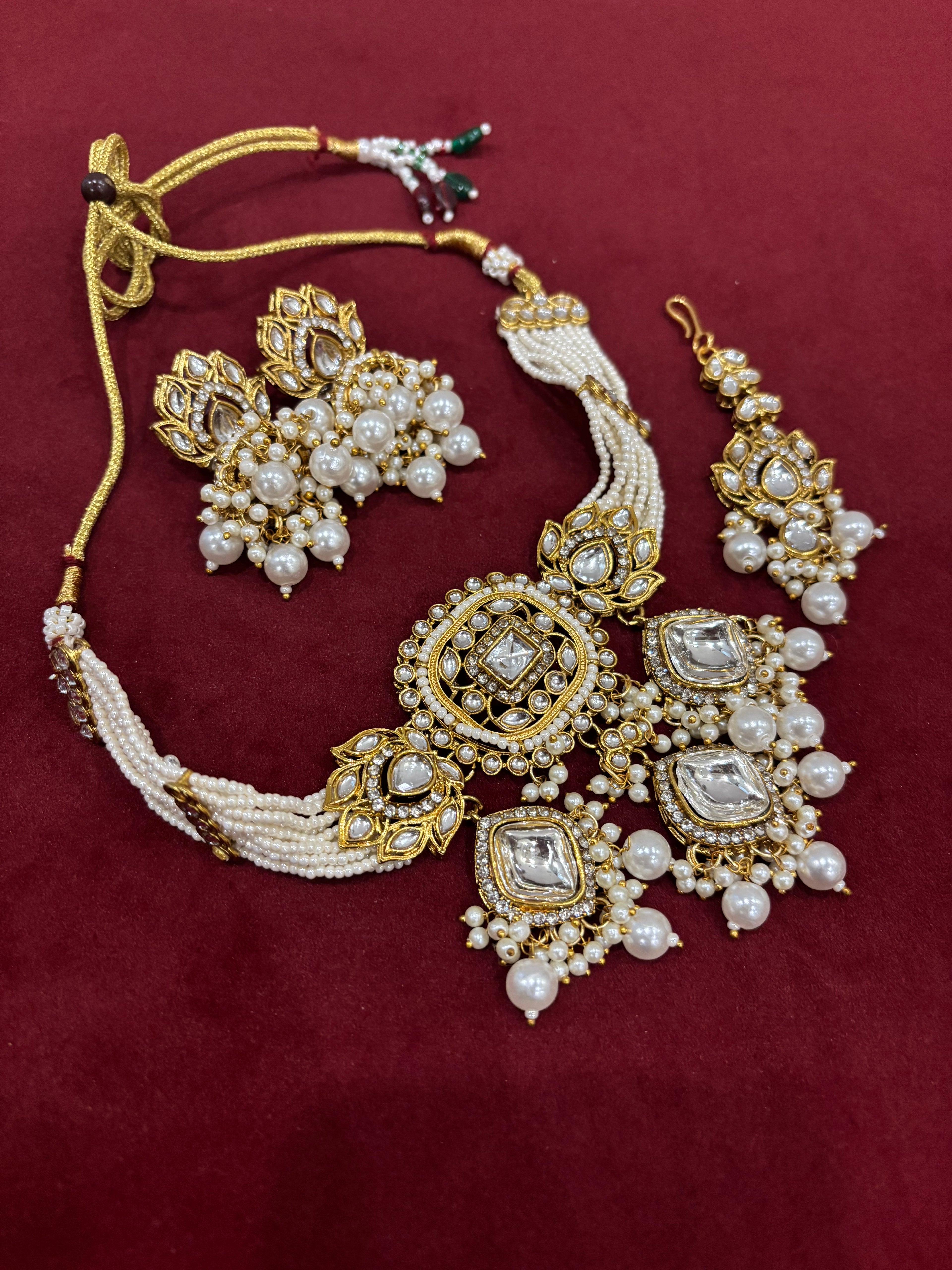 Kajal Choker Set With Mang Tikka & Jhumkas