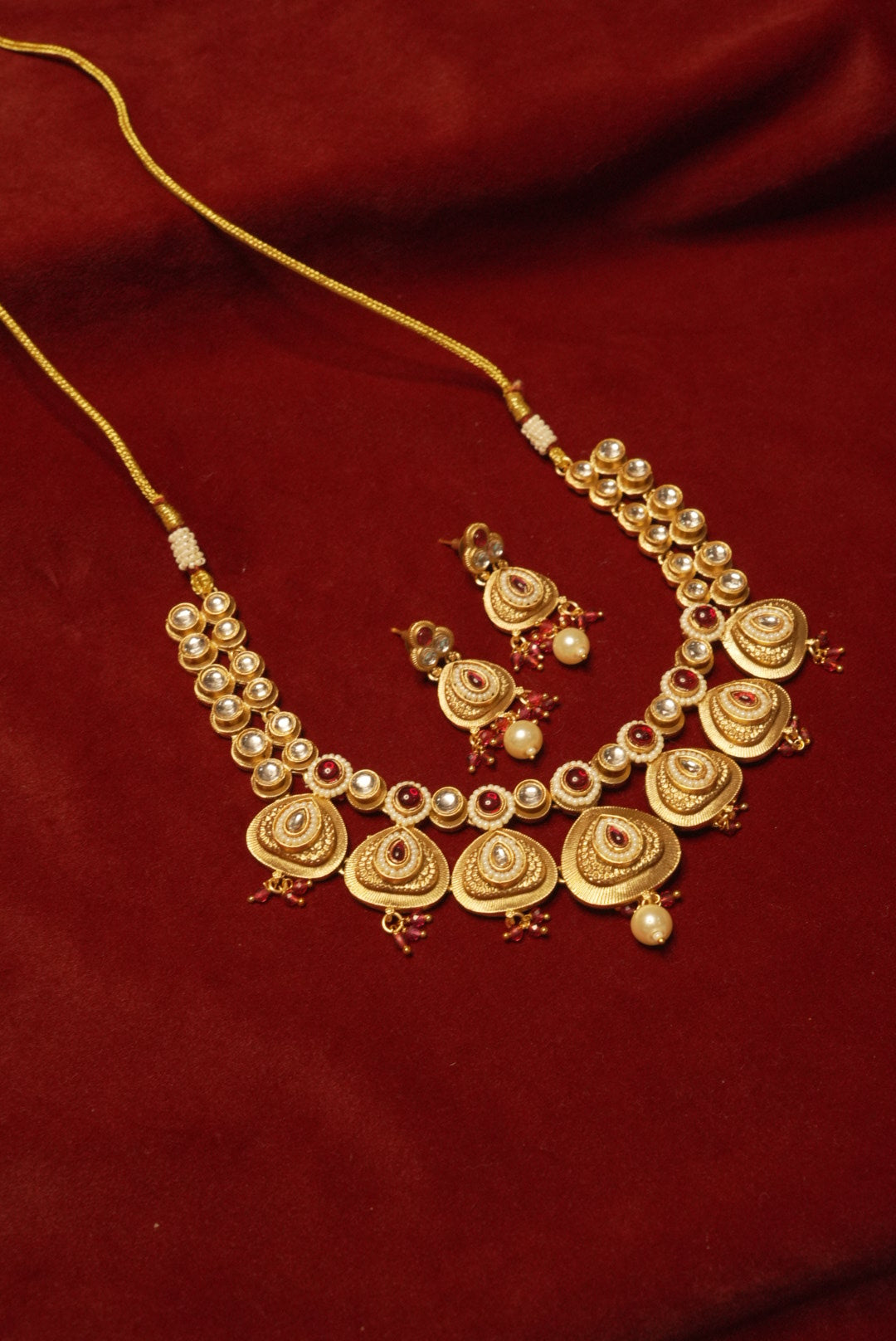 Dark Pink Gold Look Like Necklace With Earrings