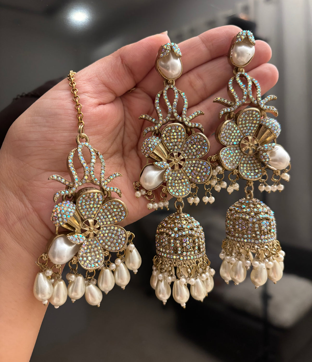 Premium Designer Turkish Long Earrings With Mang Tikka (Pearl)