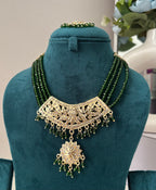 Jadau Emerald Necklace With Mang Tikka & Earrings