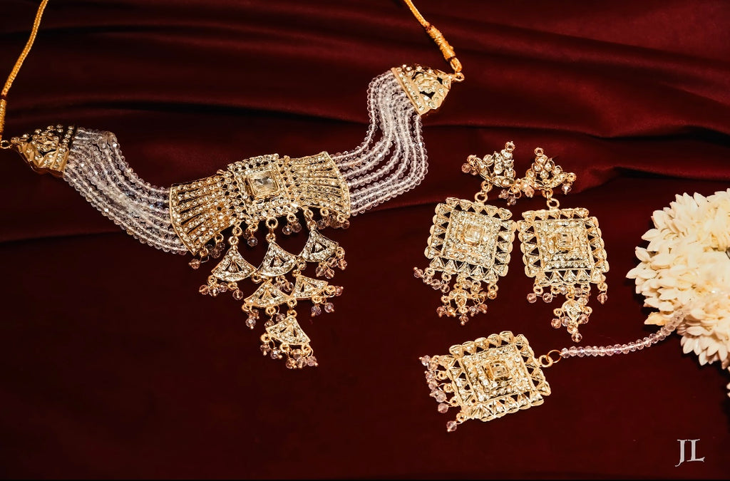 Nadia Choker Set With Mang Tikka & Earrings