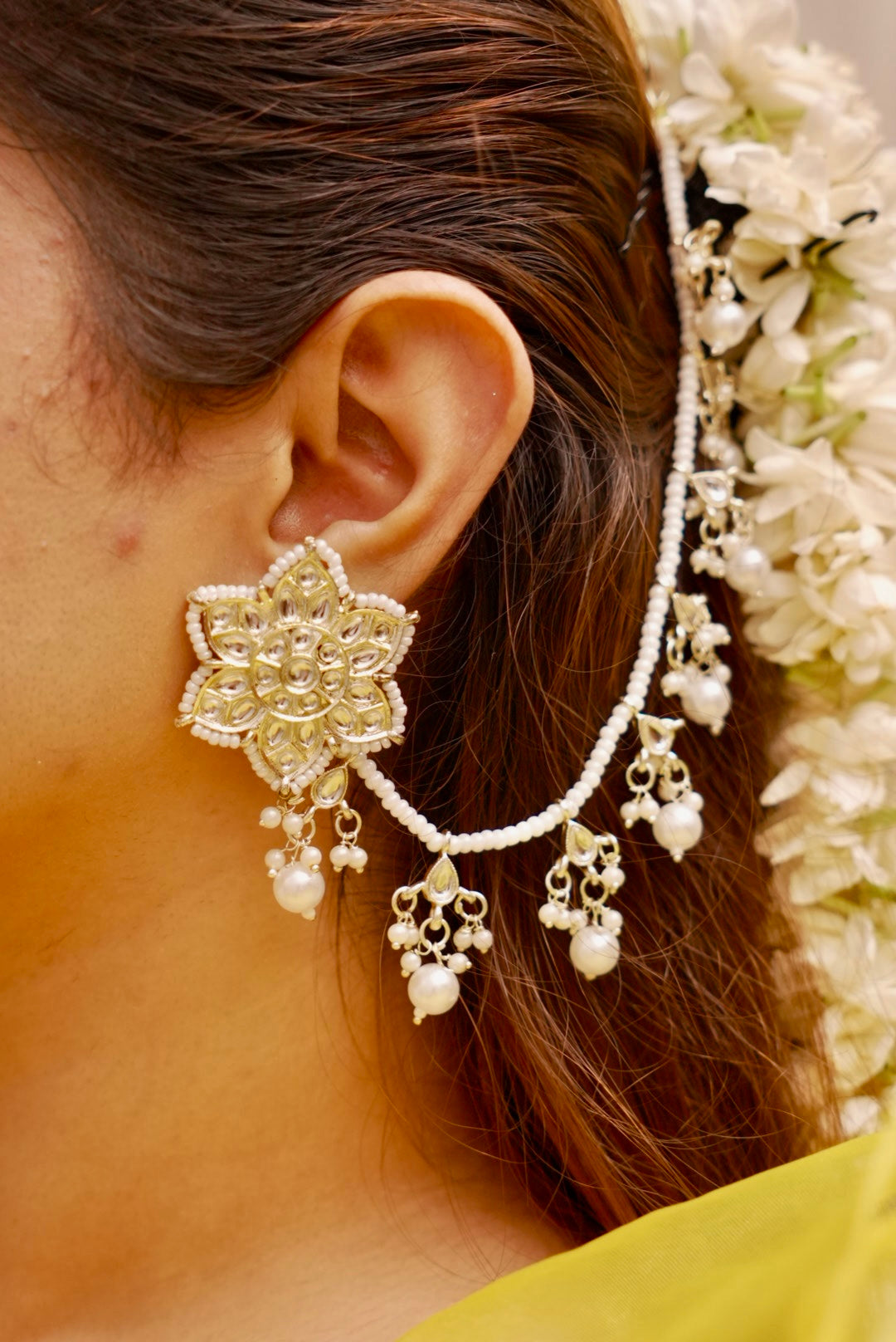 Flower Kundan Stud with Detachable Ear Chain