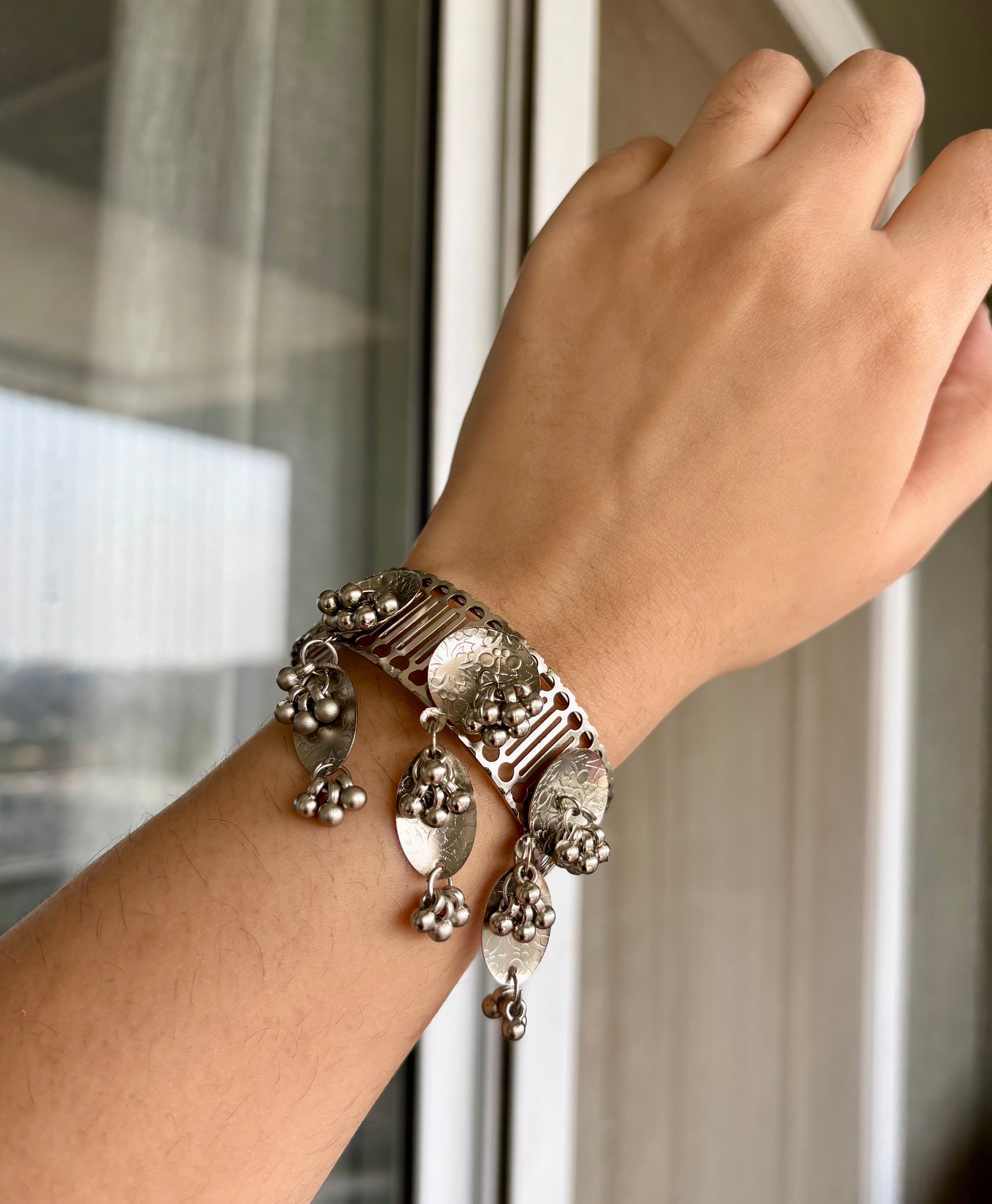 Silver Openable Bracelets