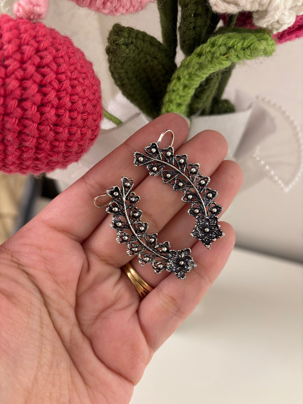 German Silver Flower Earcuff