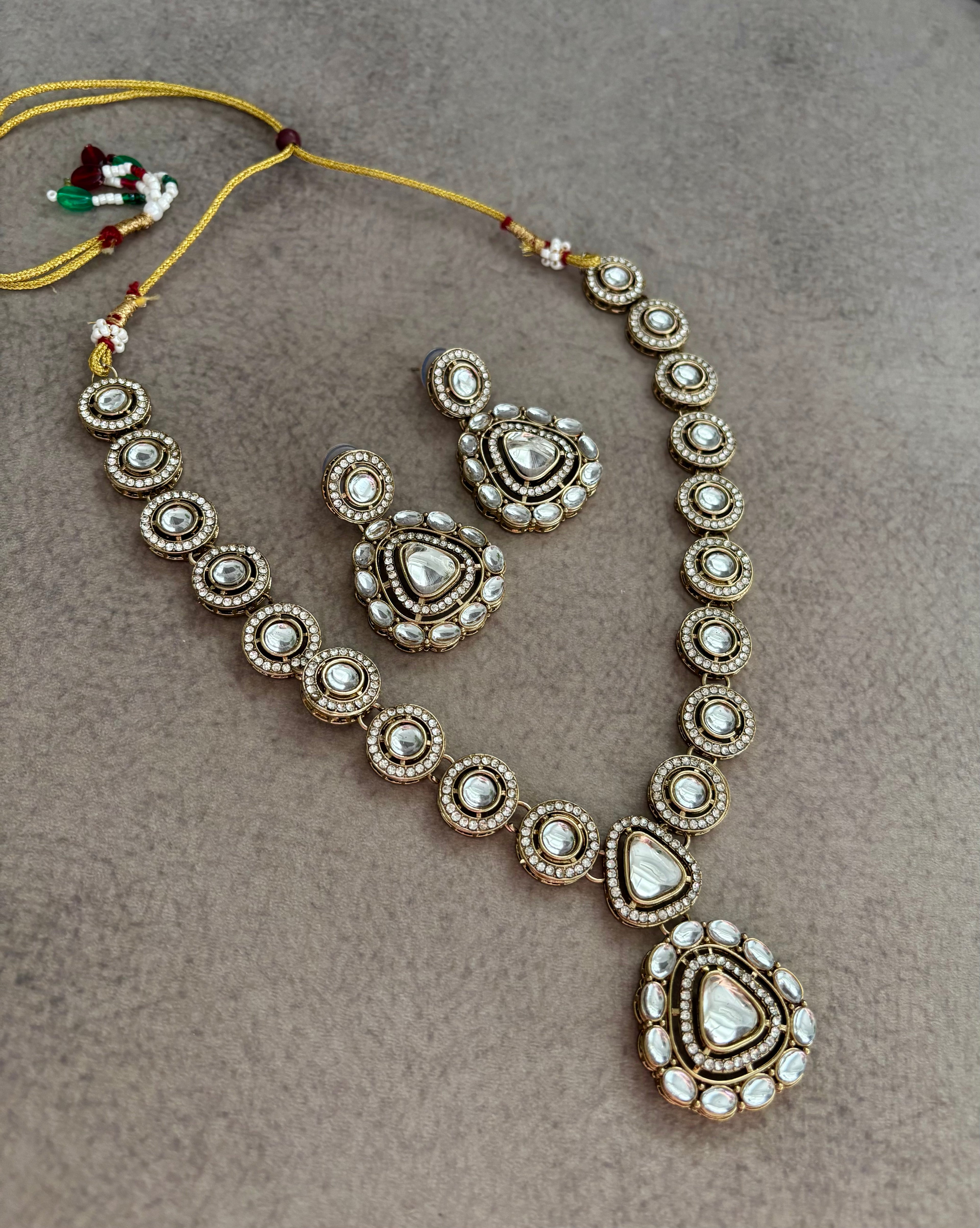 Drop Elegant Set with Earrings