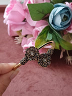 Prachi Oxidised Openable Bracelet
