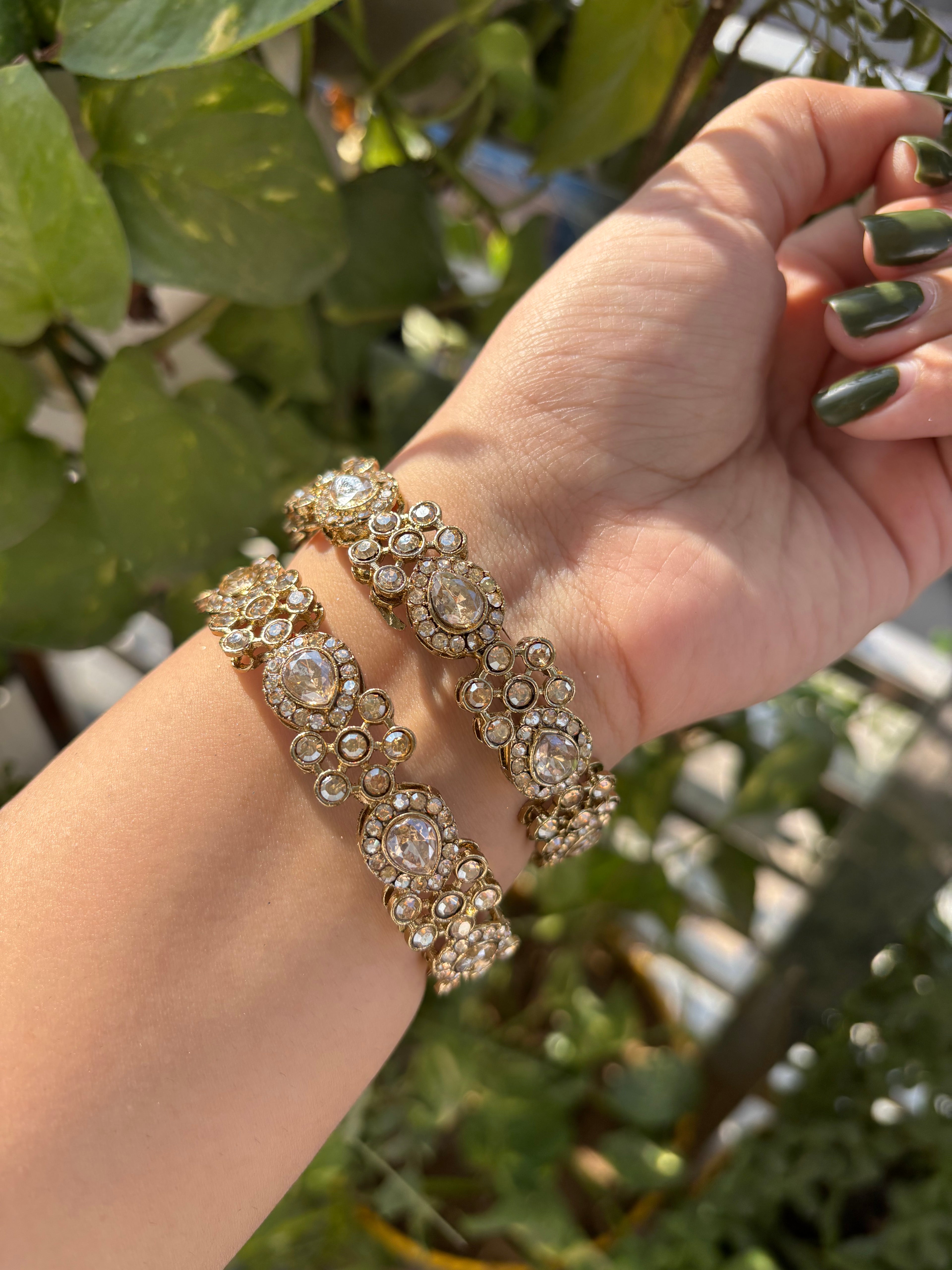 Golden Flower Elegant Bangles