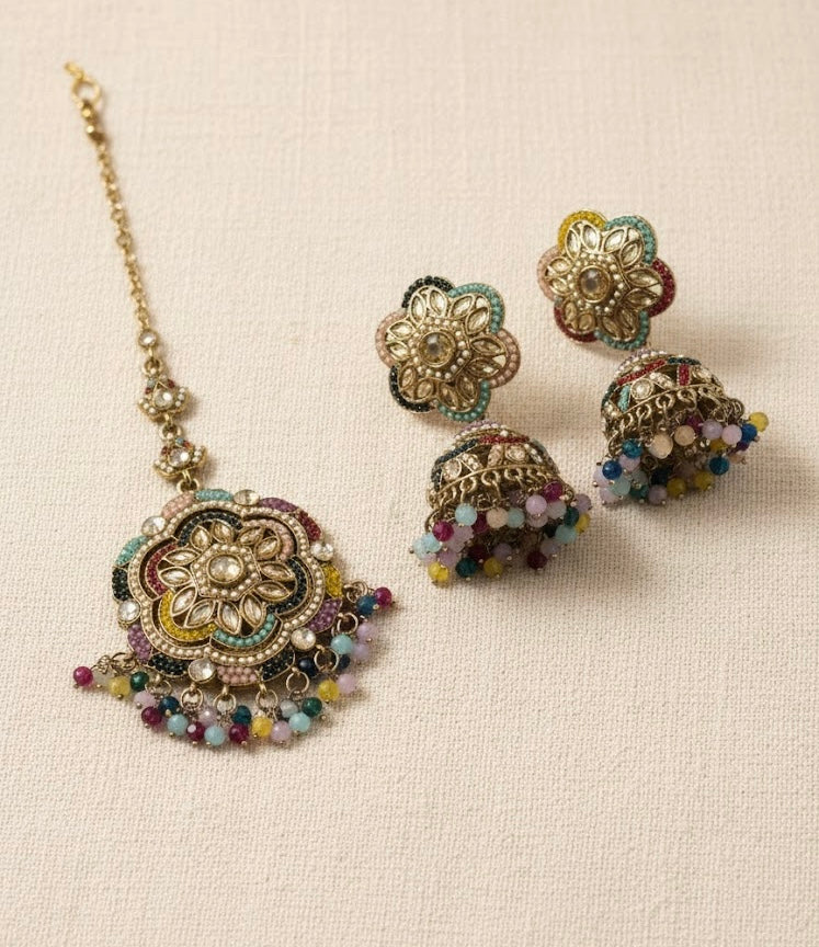 Maang Tikka With Jhumkas