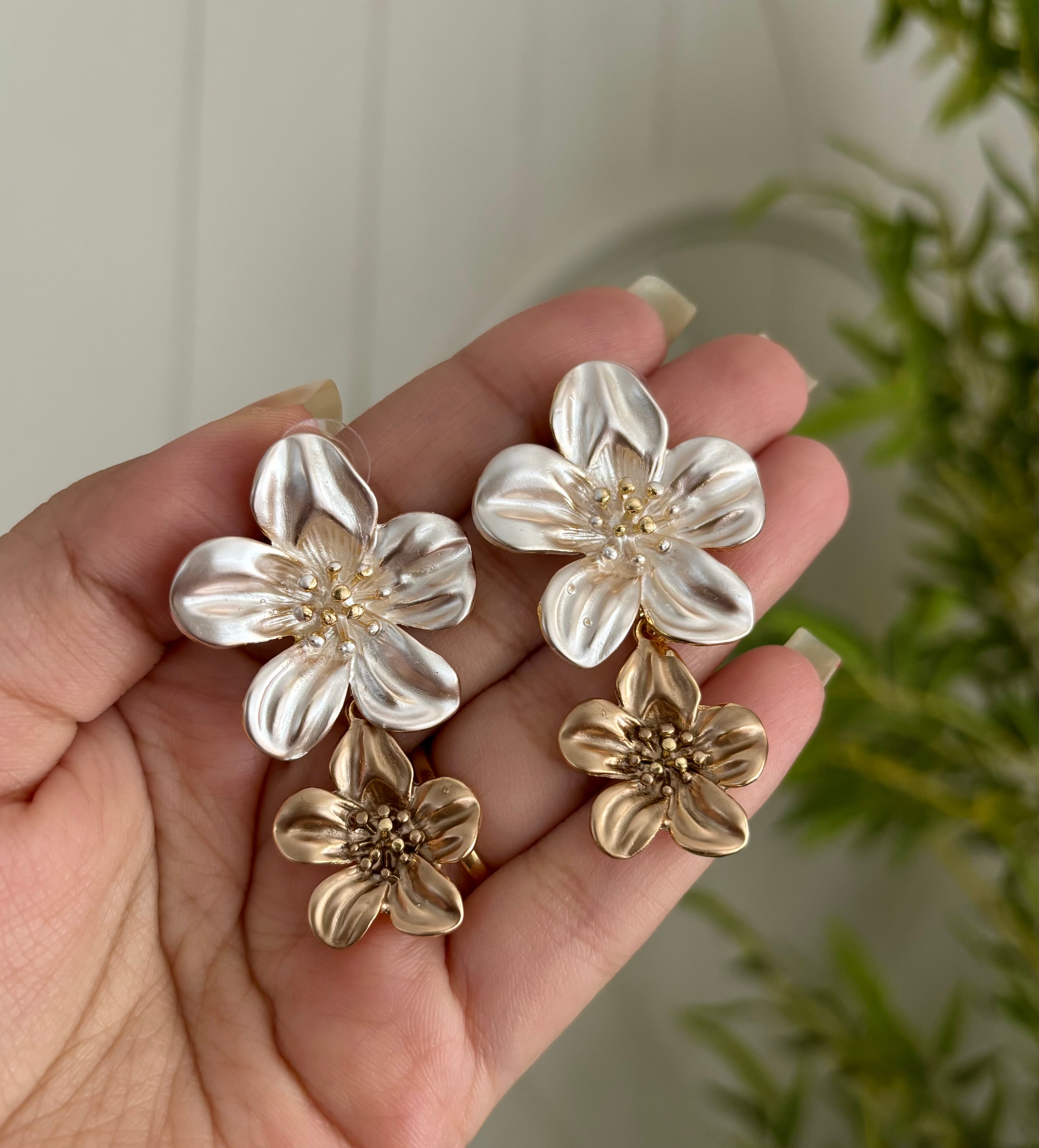 Cream & Brown Double Tone Flower Earrings