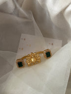 Peacock Touch Statement Double Finger Adjustable Ring (Green)