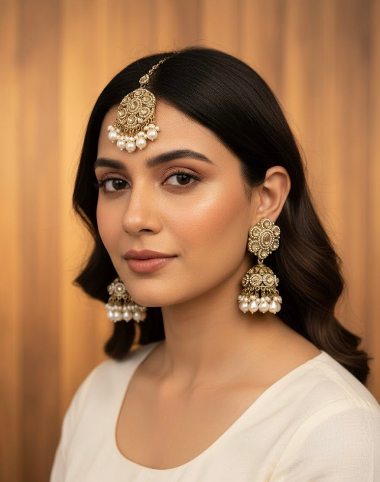 Maang Tikka With Jhumkas