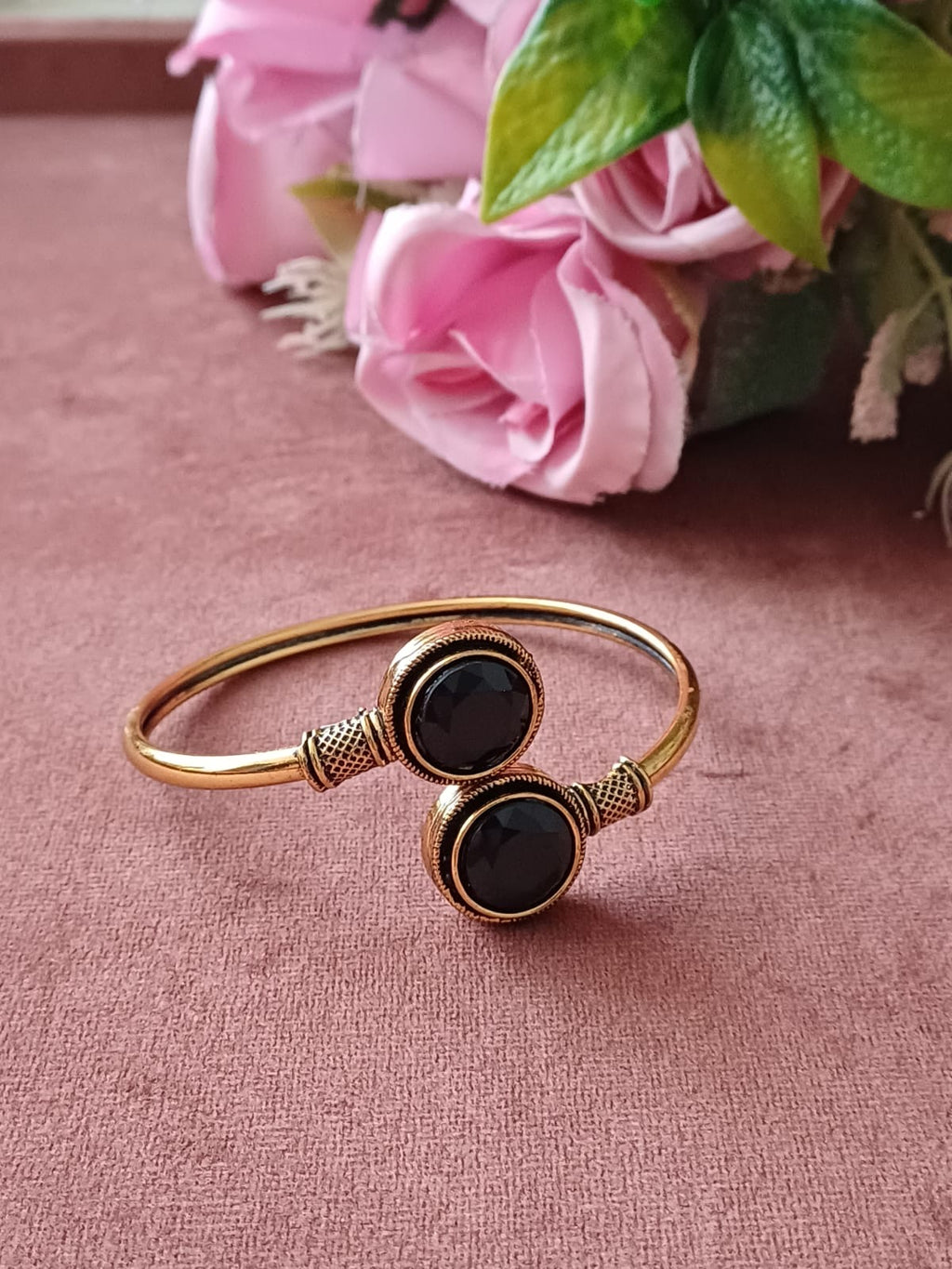 Round Oxidised Openable Bracelet