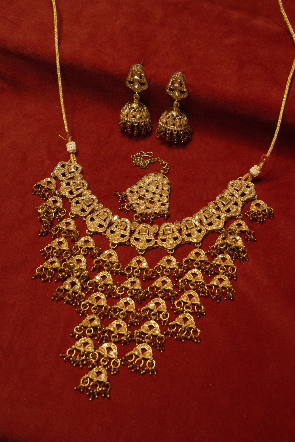 The Wine Layer Pakistani Style Necklace With Mang Tikka & Jhumkas