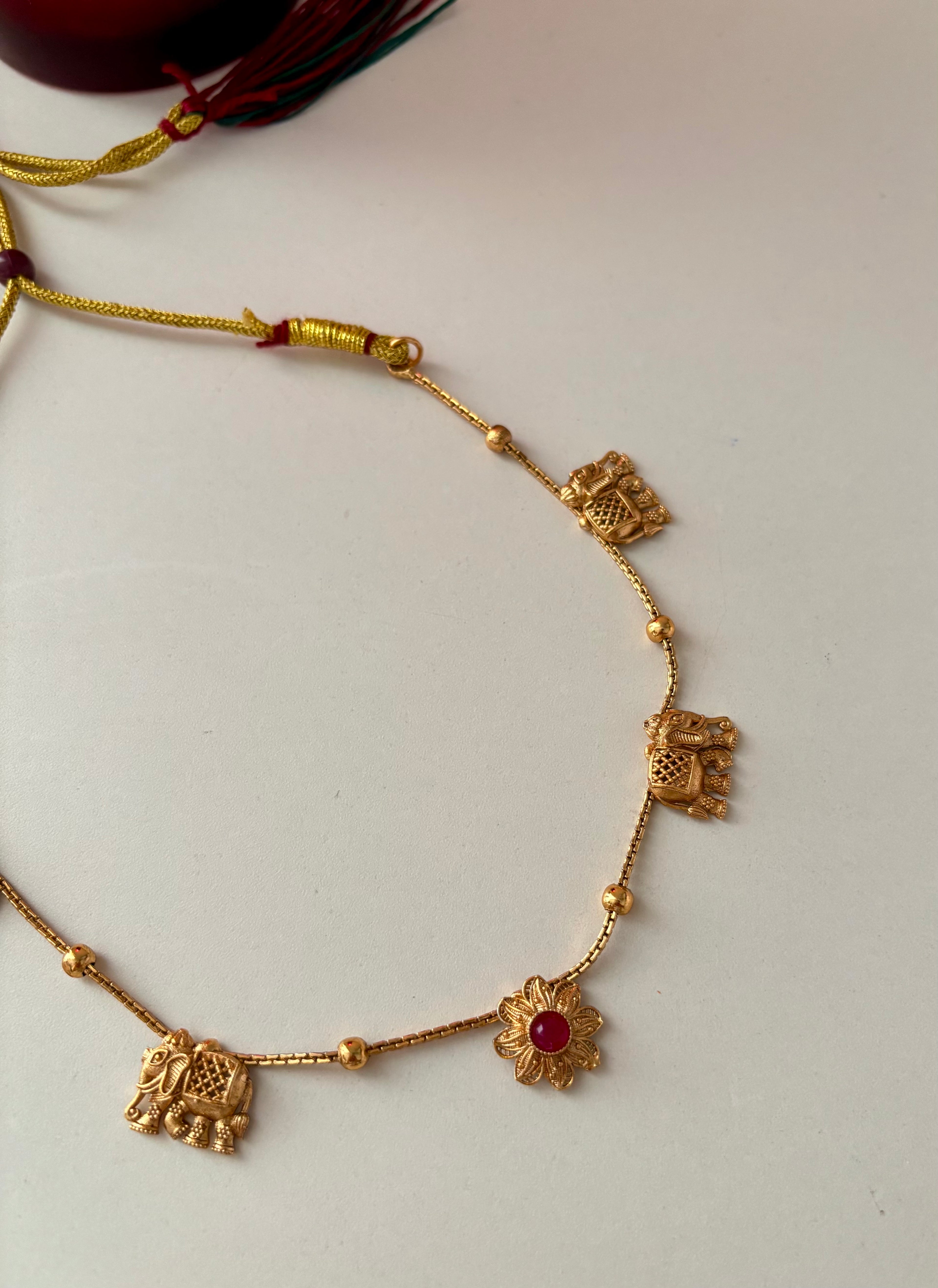 Cute Sleek Flower & Elephant Detailing Necklace With Stud