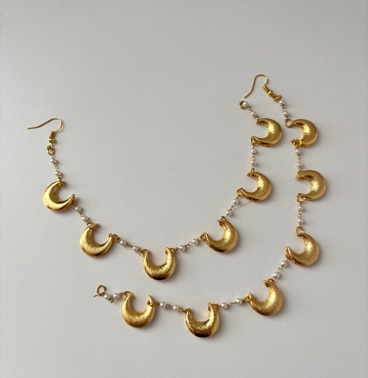 Chand Earchain