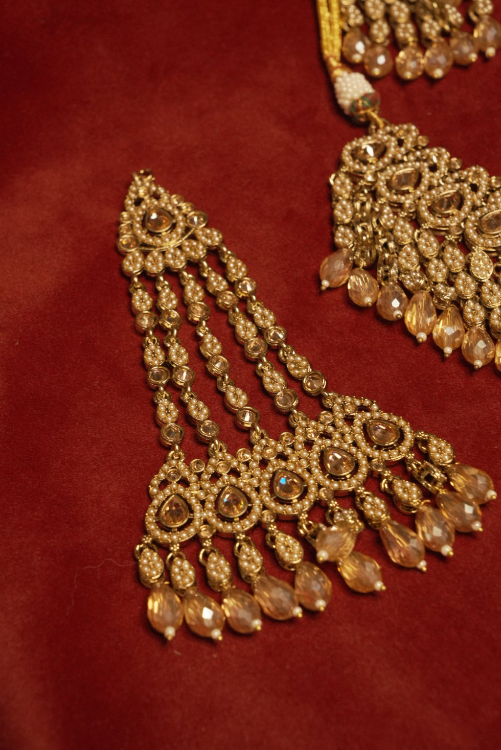 Heavy Look Pakistani Style Layer Necklace With Mang Tikka & Long Earrings With Side Passa
