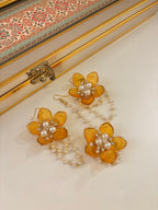 Flower Petal Floral Necklace With Mang Tikka & Earrings (Yellow)