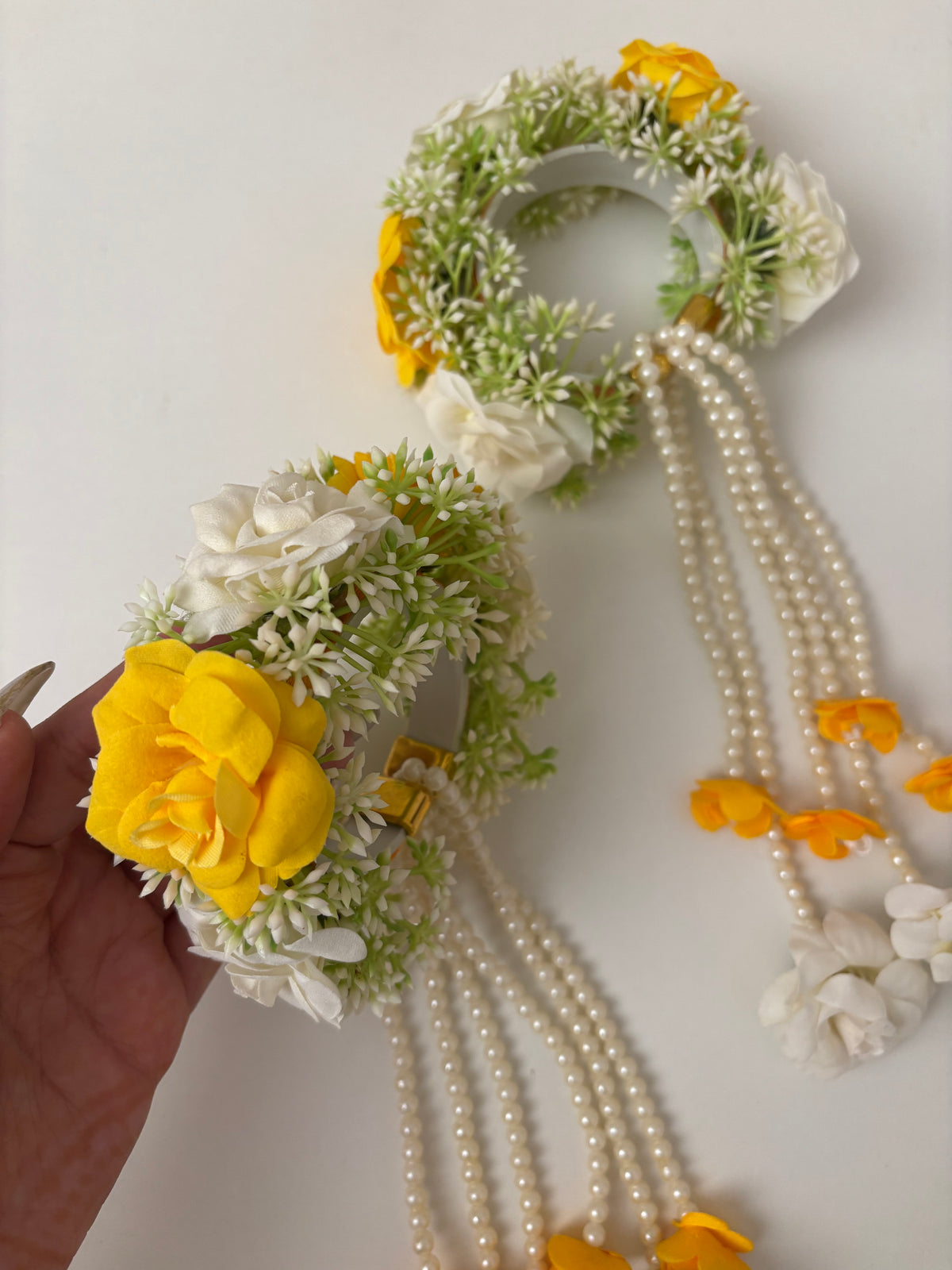 Floral Kaleera (White/Yellow) Adjustable Size