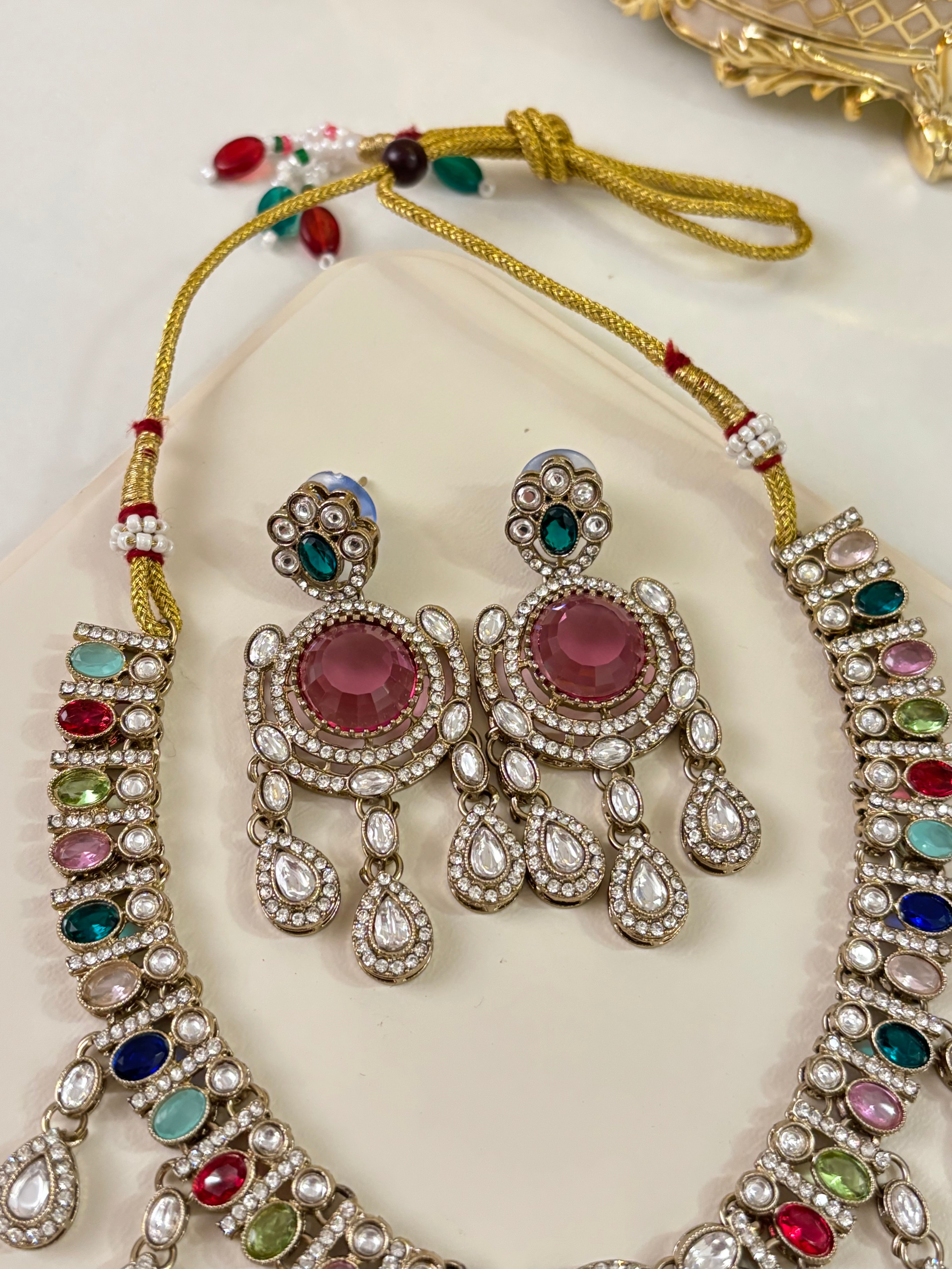 Victoria Necklace With Mang Tikka & Earrings (Multi)