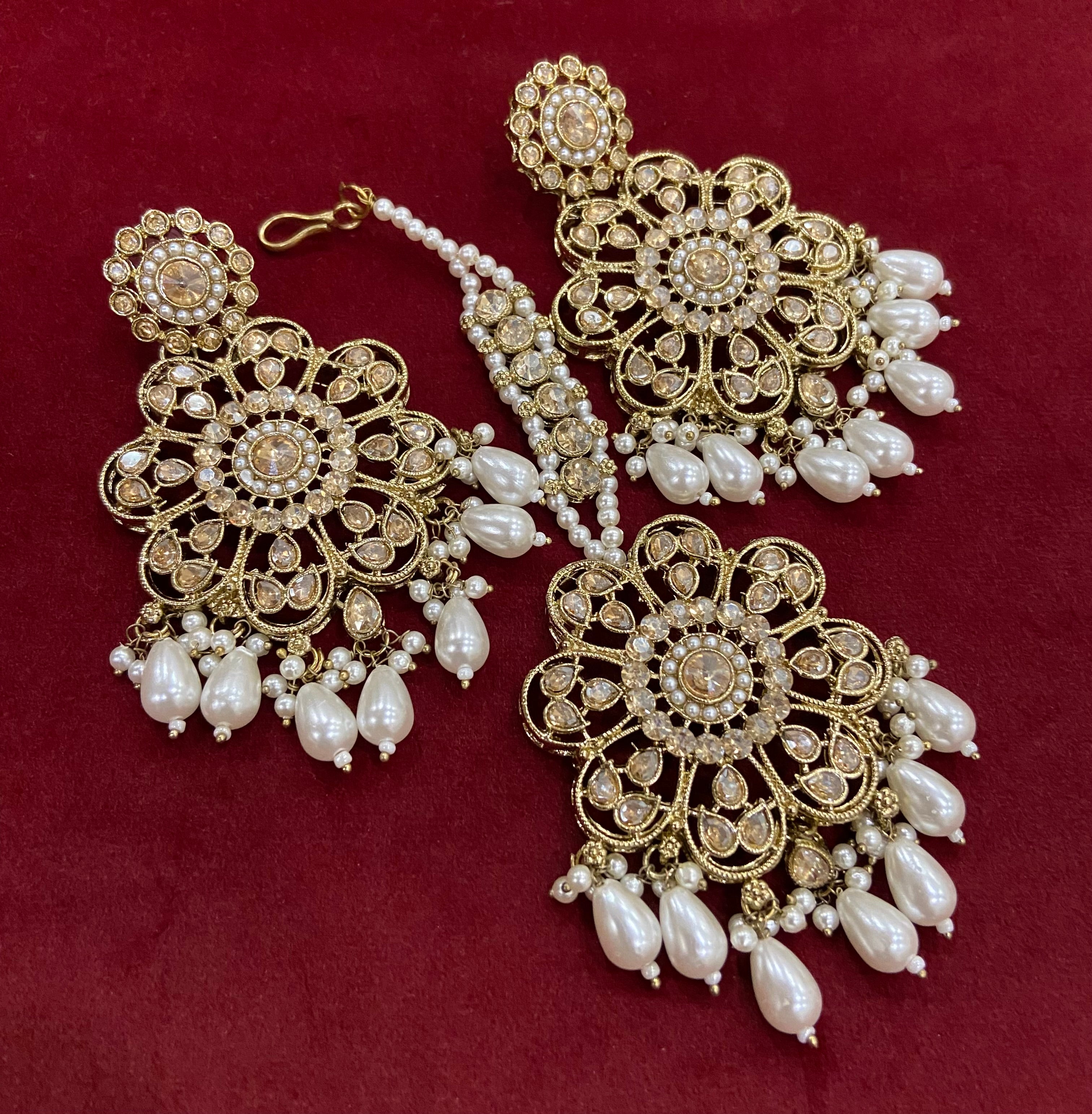 Pearl Flower Mang Tikka & Earrings
