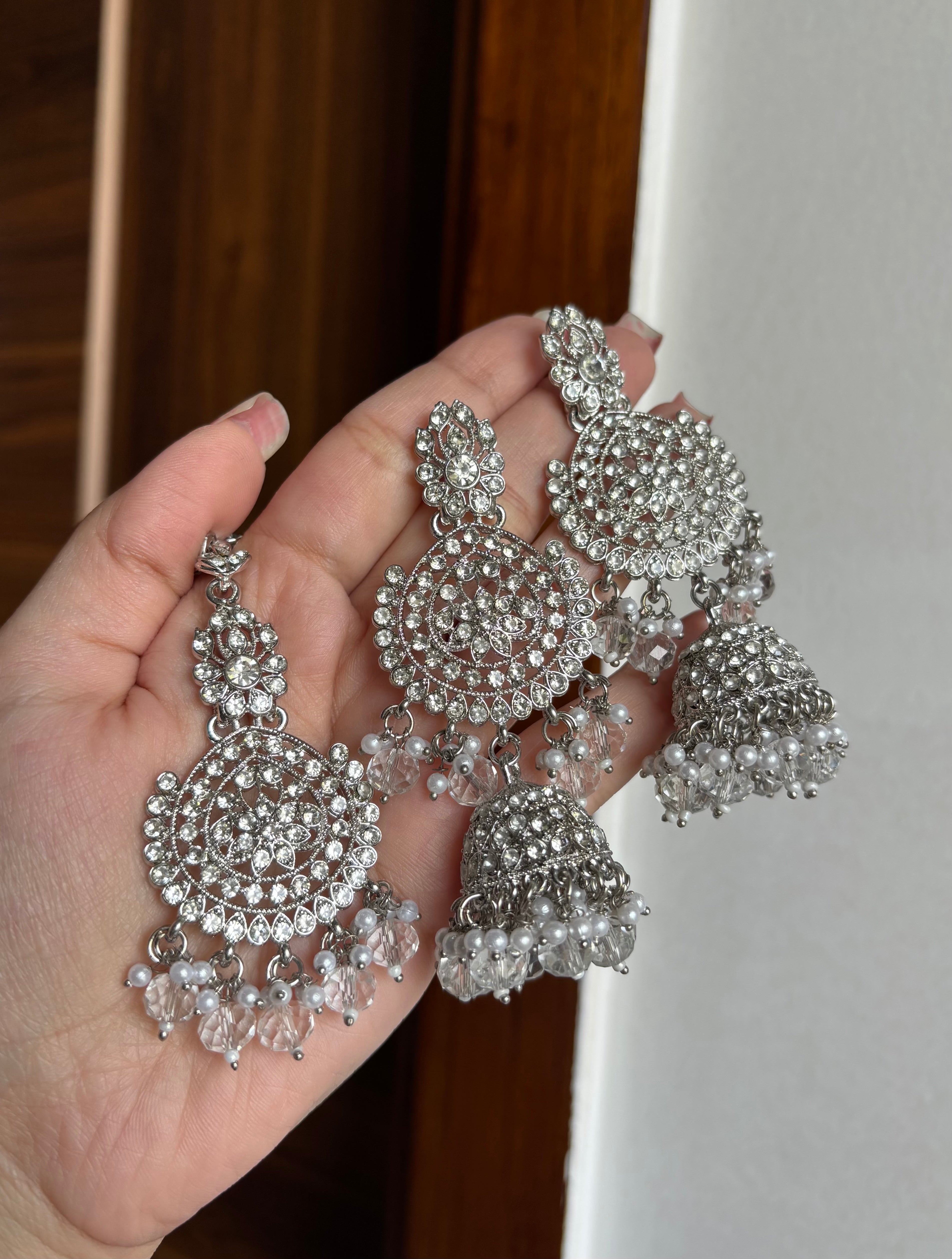 High Quality Designer Silver Almond Mang Tikka & Long Earrings