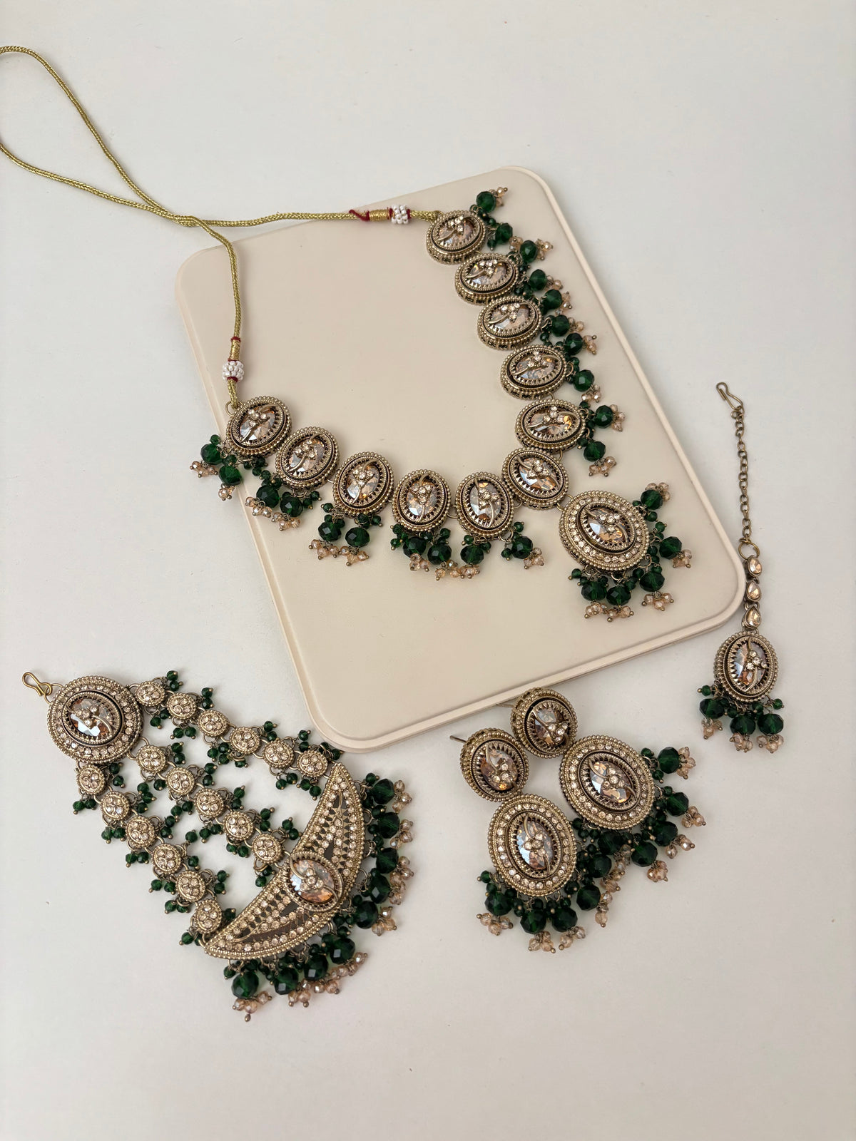 Sanchi Necklace With Mang Tikka Earrings & Side Passa (Green)