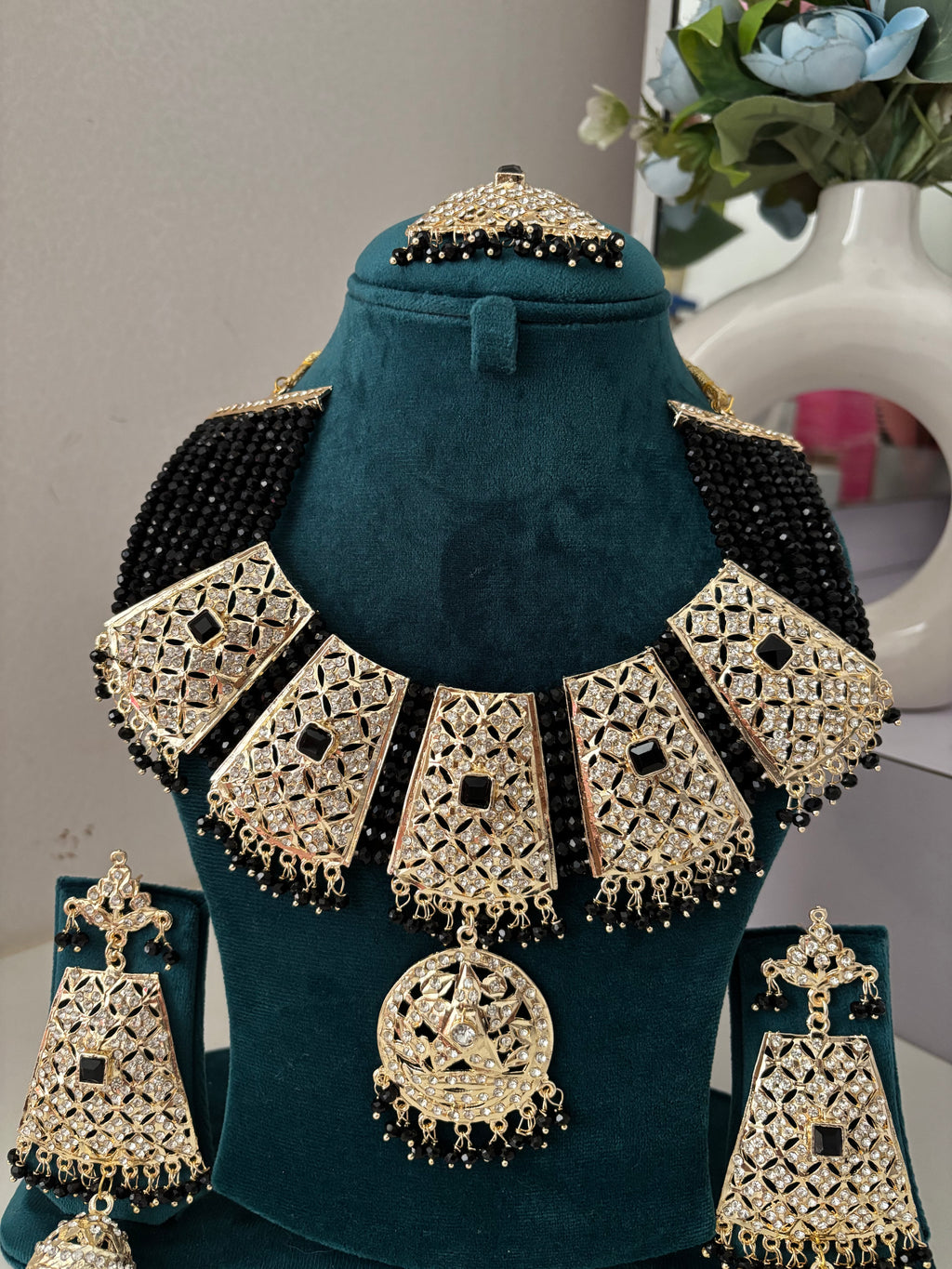 Royal Black Jadau Heavy Look Necklace With Mang Tikka & Long Earrings