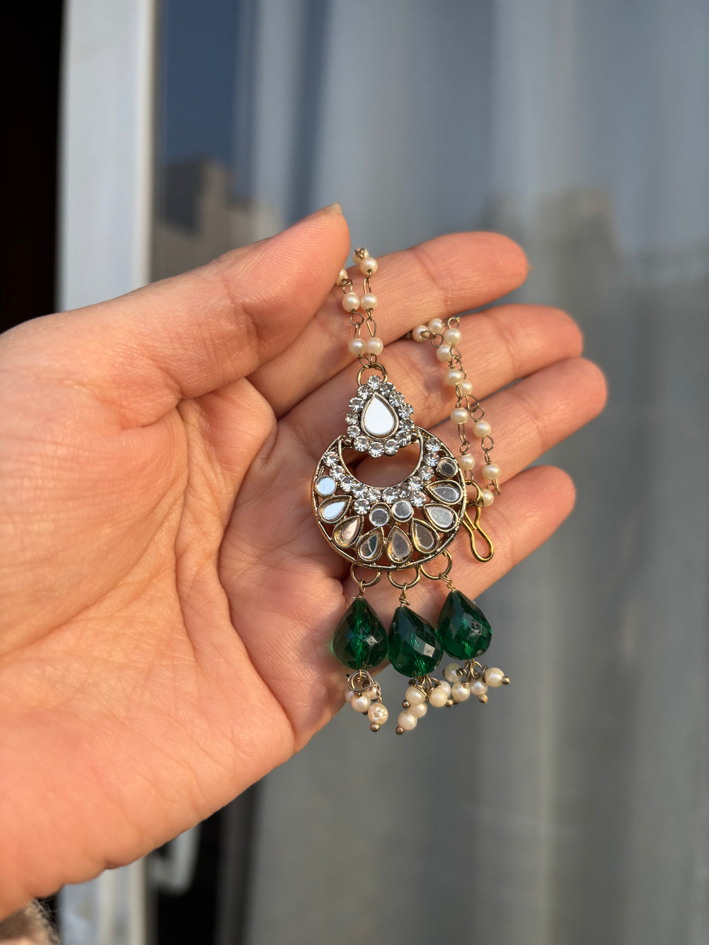 Almond Mirror Cut Mang Tikka With Jhumkas & Side Layers ( Dark Green )