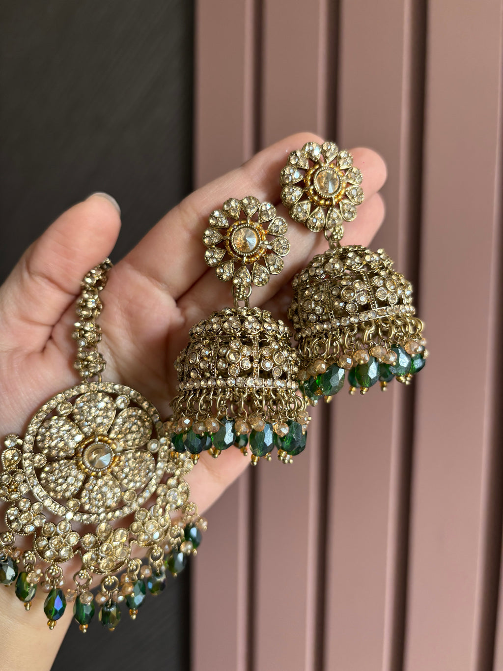 High Quality Designer Flower Mang Tikka & Jhumki ( Green )