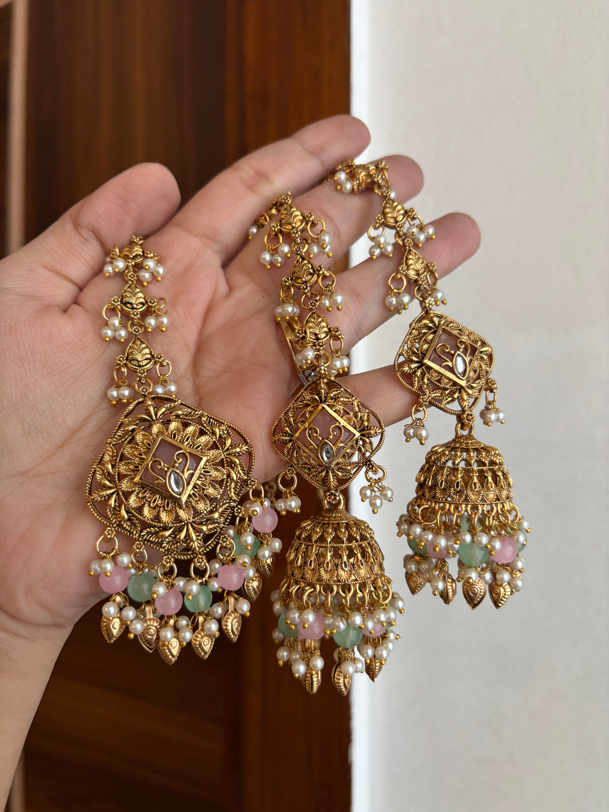 Mankirt Punjabi Style Mang Tikka & Jhumkas With Sahara (Pink/Mint)