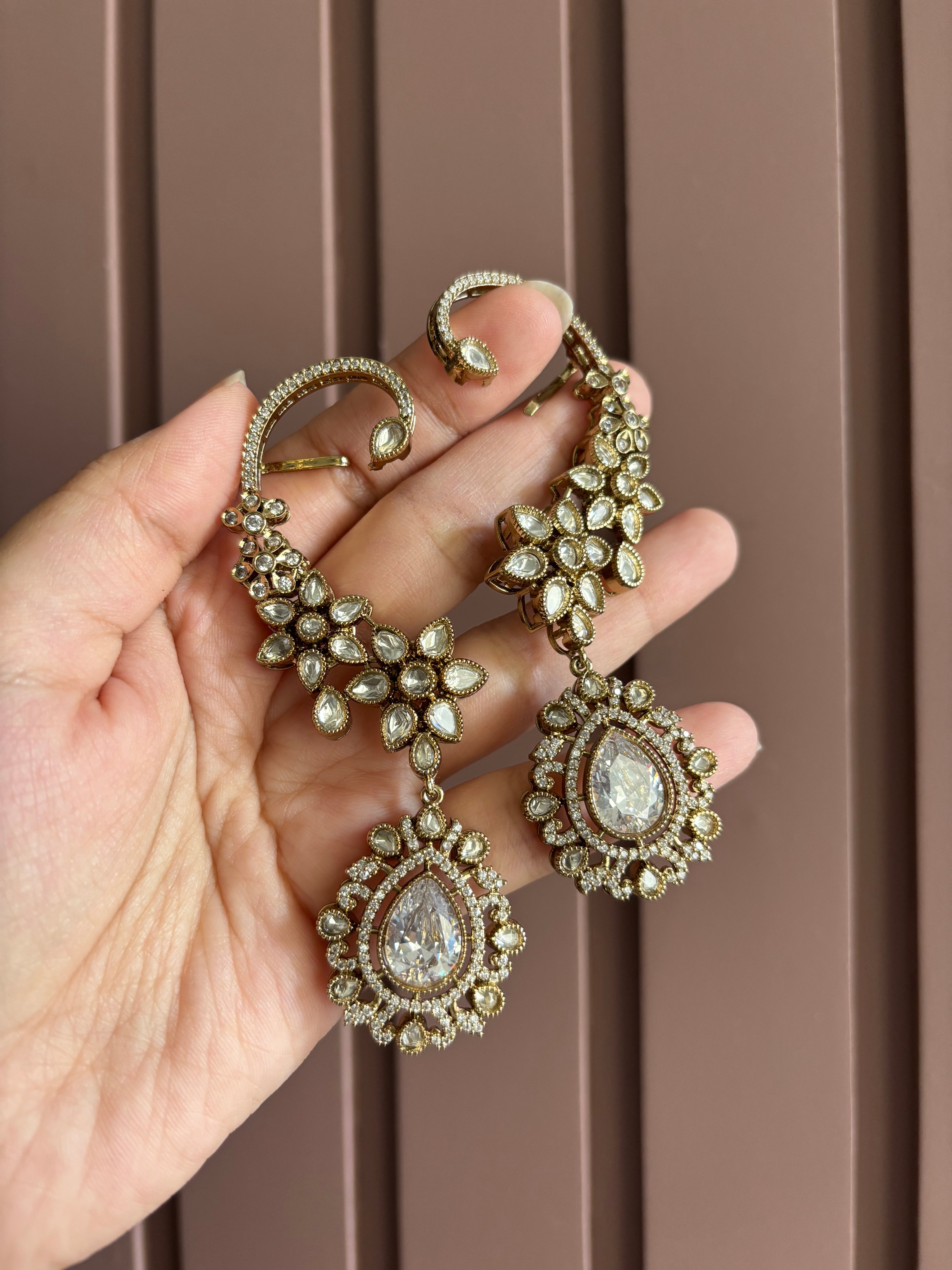 Premium Quality Classy Drop Earcuff
