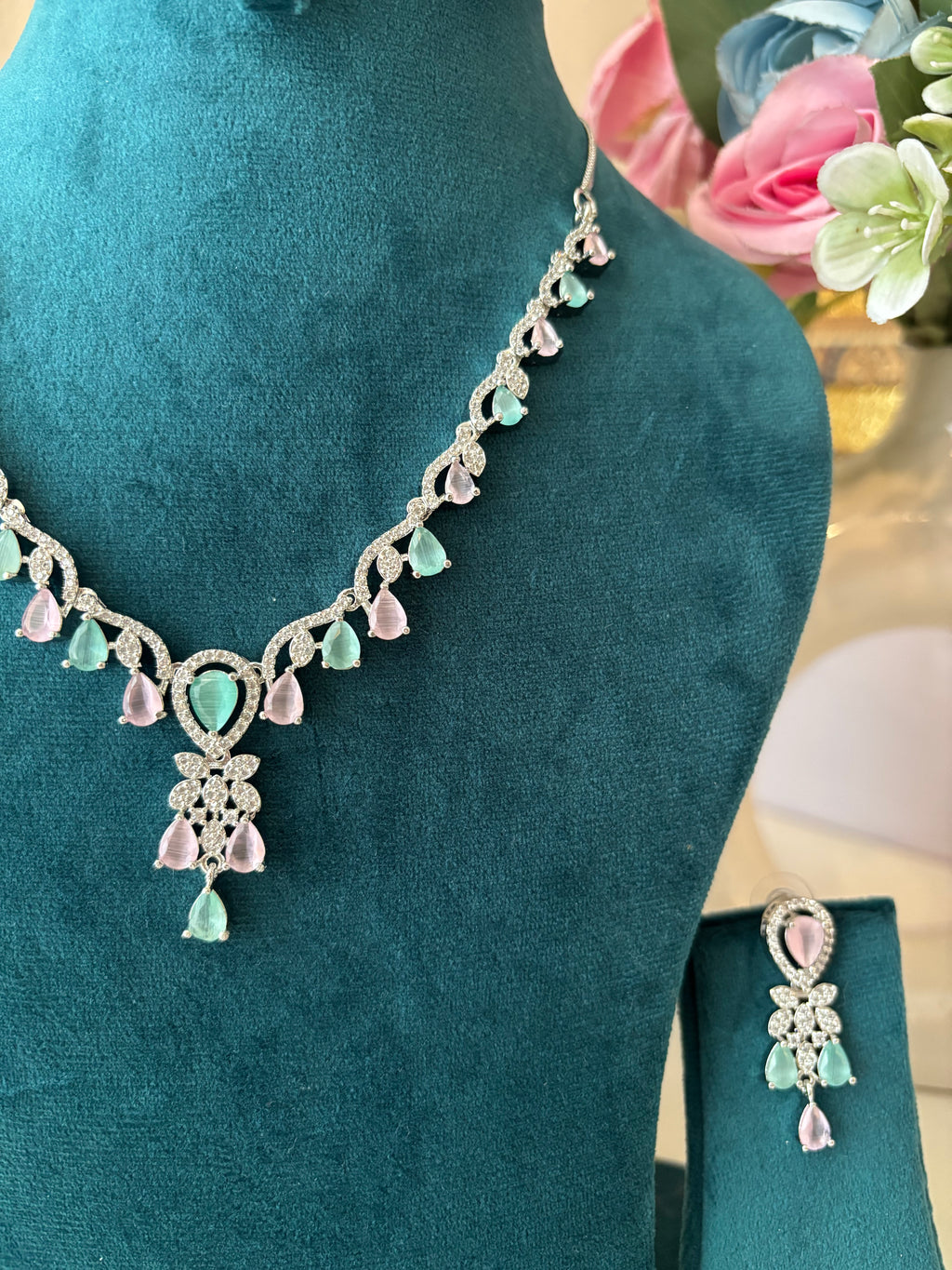 Elizabeth American Diamond Necklace With Earrings (Pink Mint)
