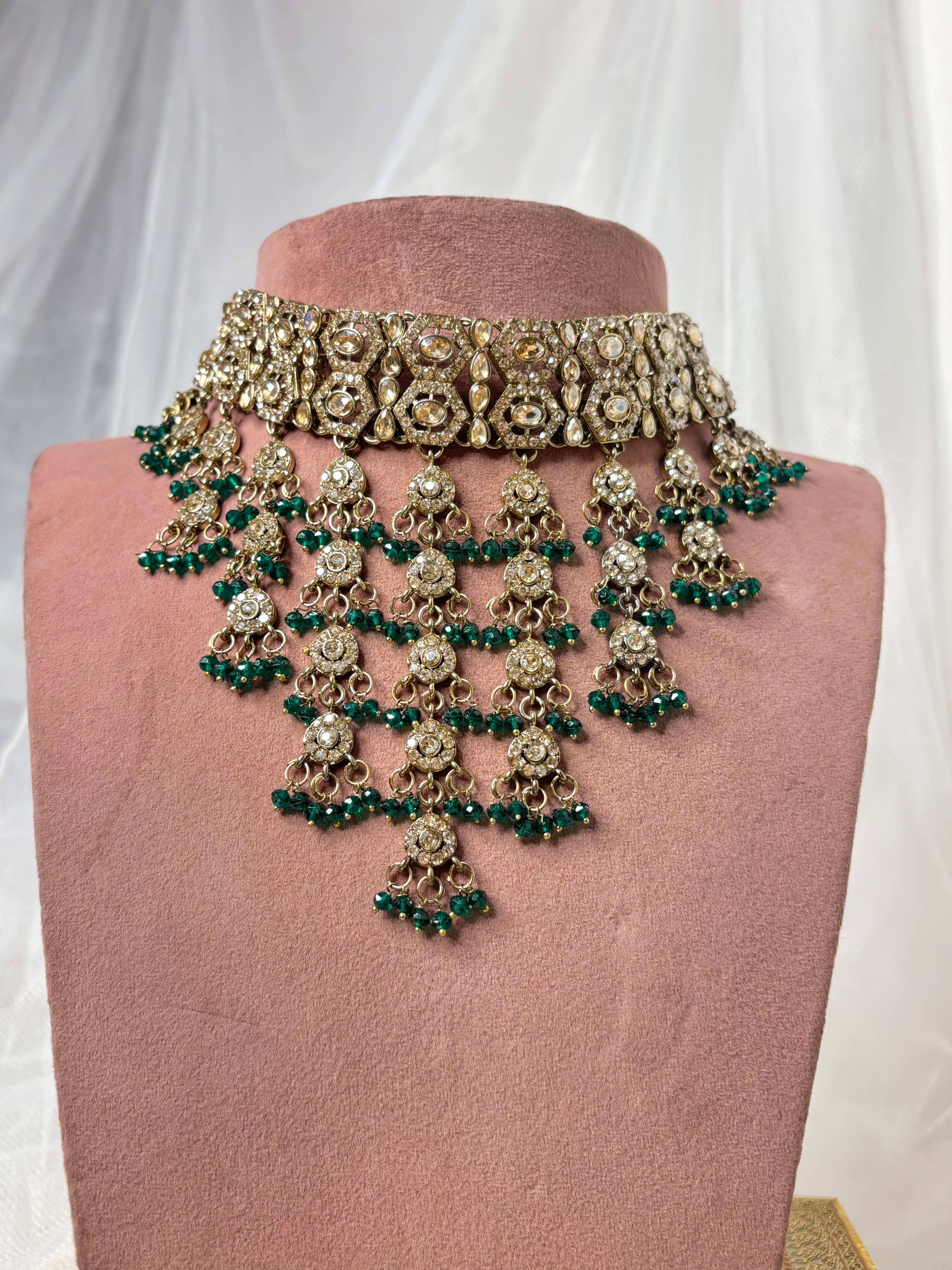 Tulsi Layer Necklace With Mang Tikka & Jhumkas