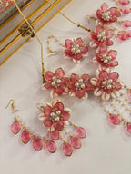 Rose Petal & Mogra Touch Necklace With Mang Tikka & Earrings With Side Layers (Light Wine)