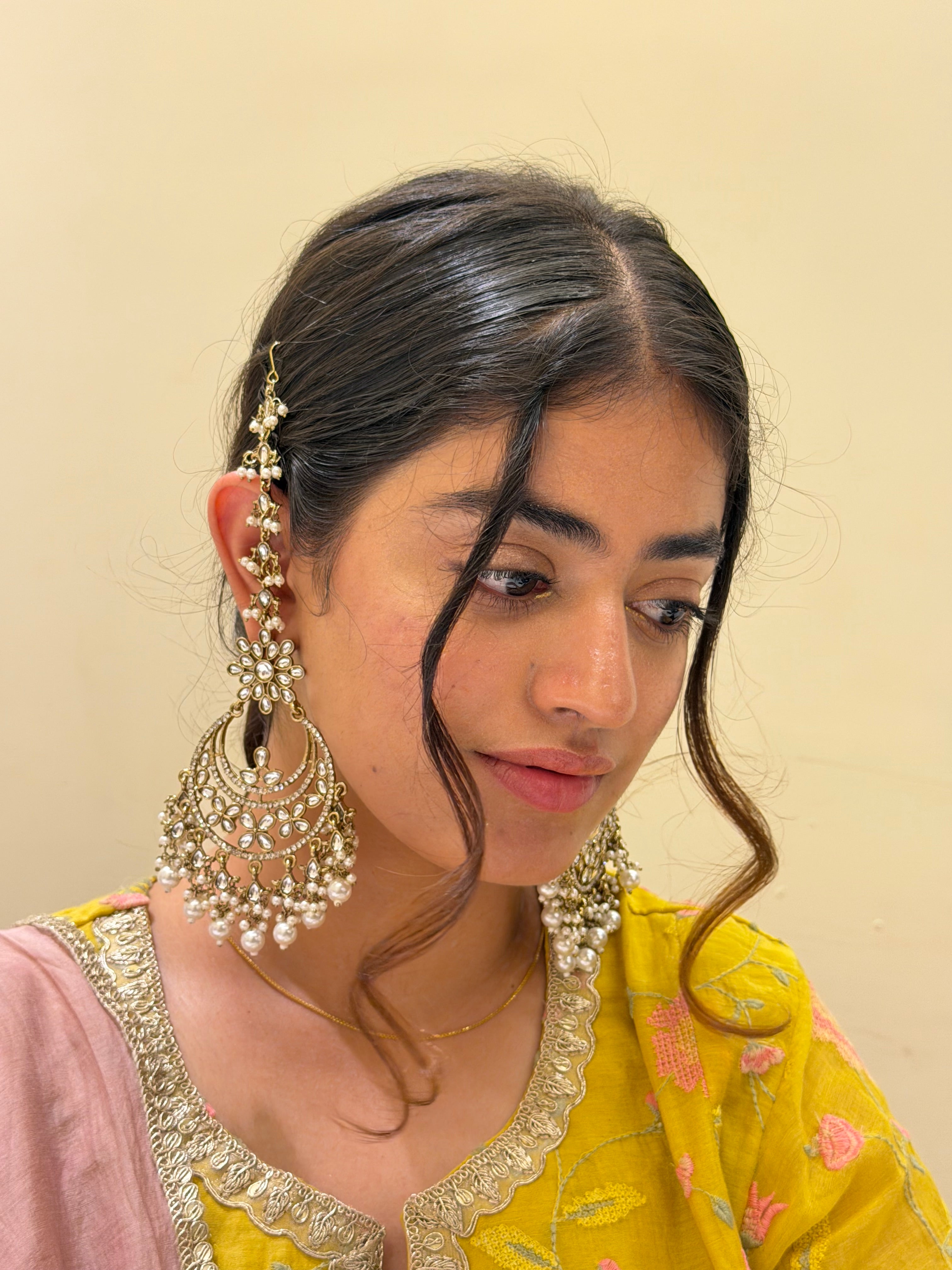 Jass Chandbali Earrings With Sahara