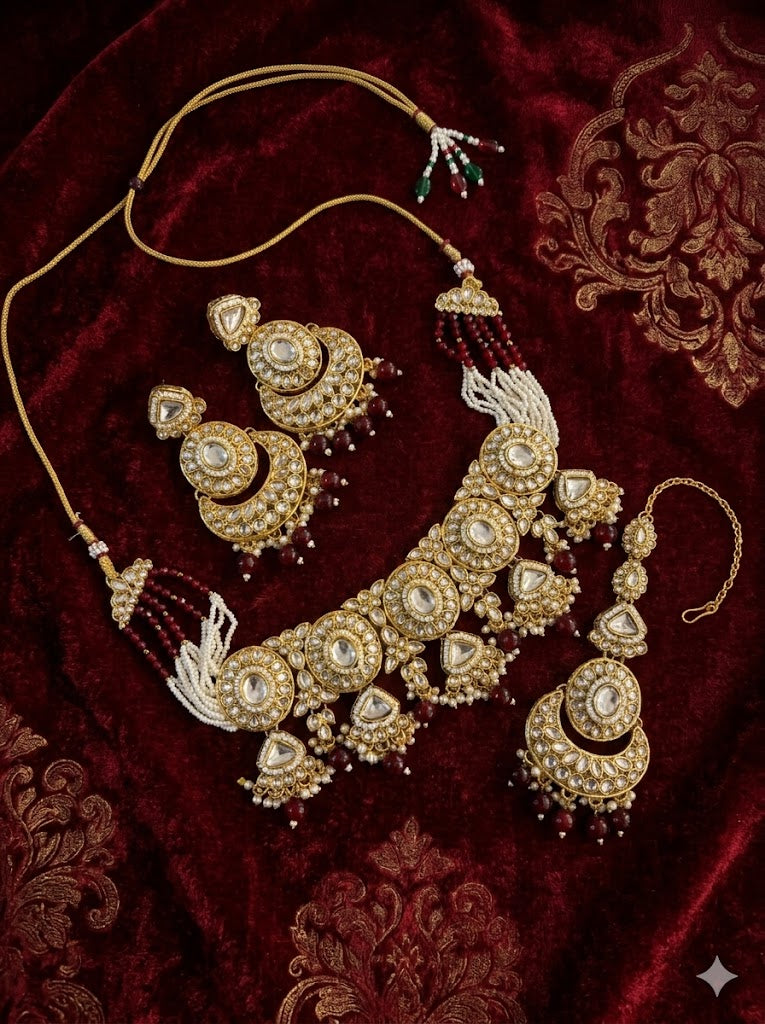 Aisha Heavy Look Choker Set With Mang Tikka & Earrings ( Maroon)