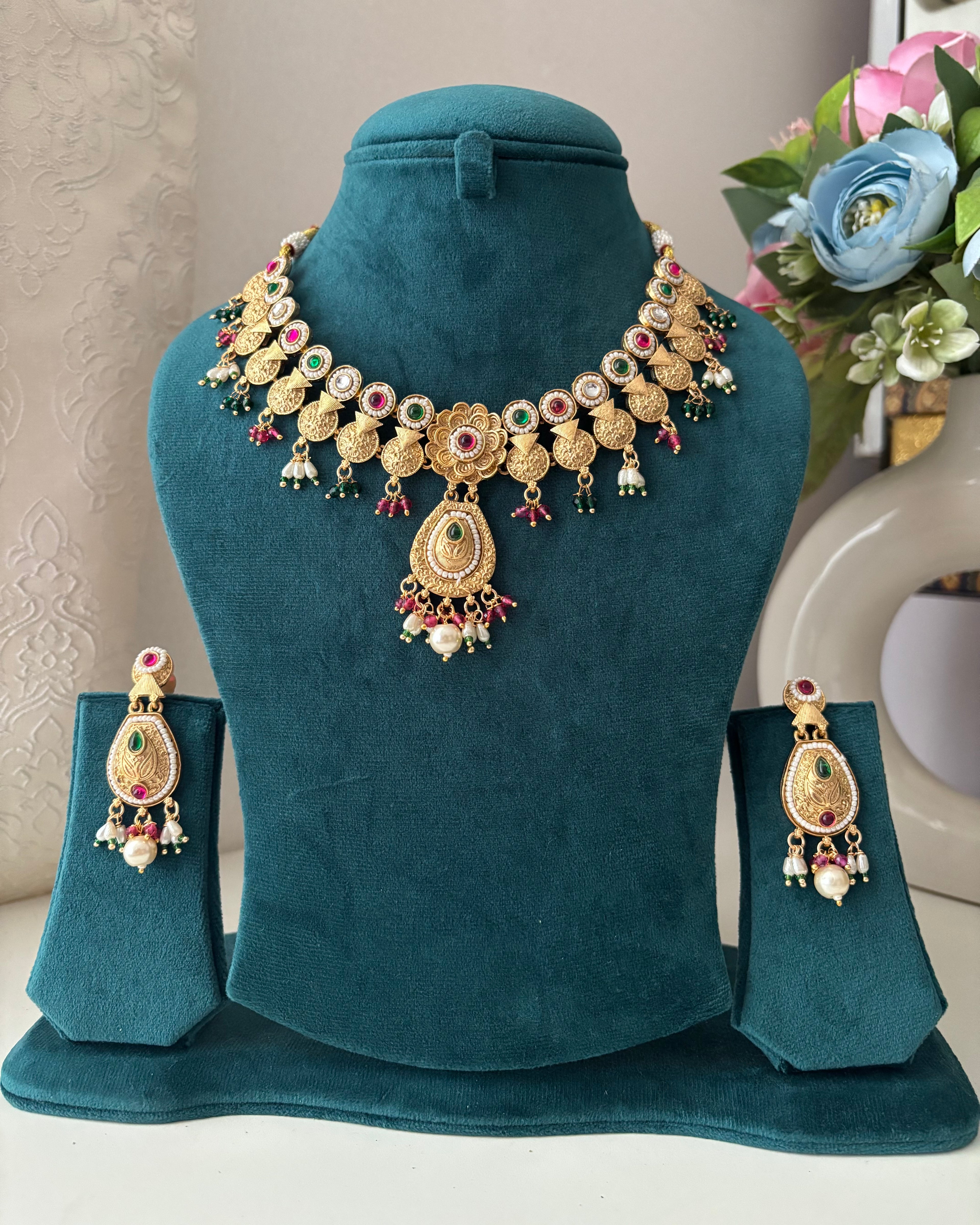 Sakshi Brass Necklace With Earrings