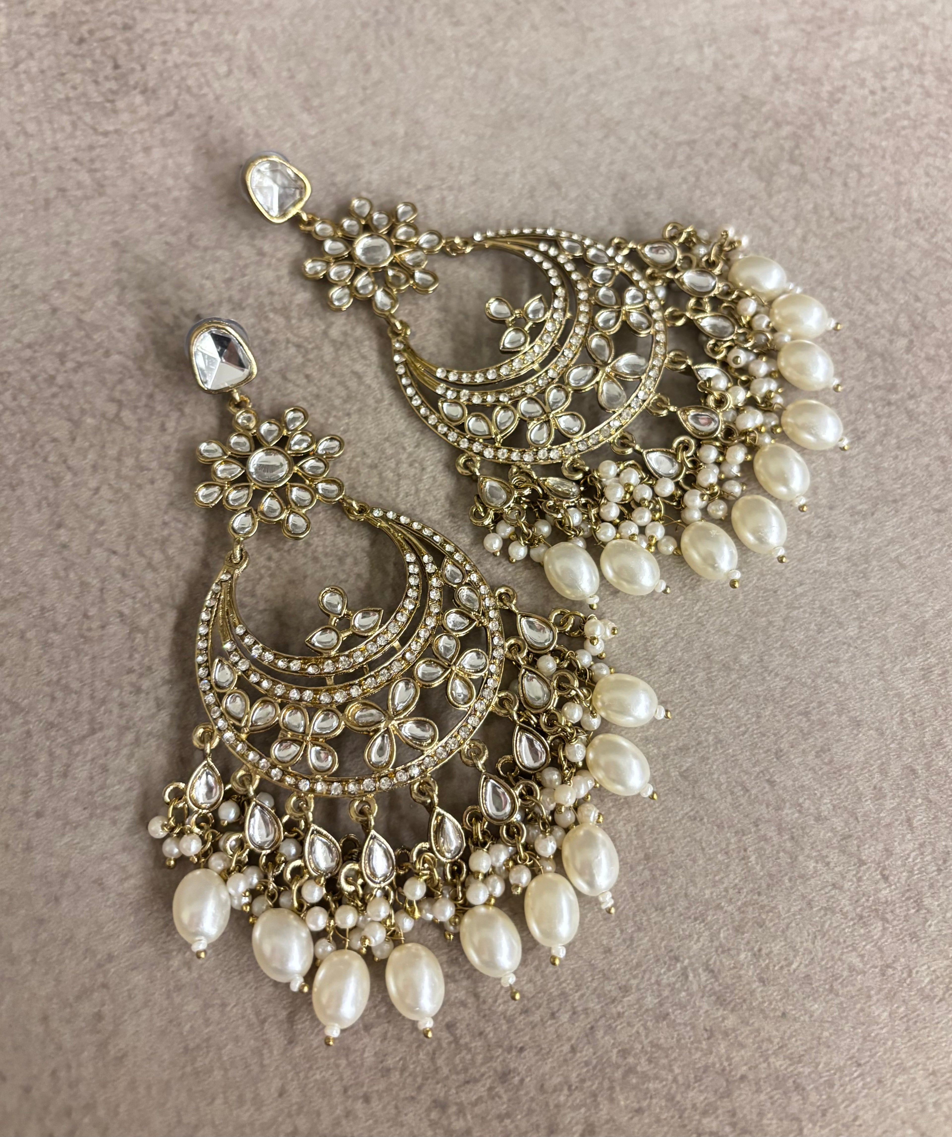 High Quality Designer Long Chandbali Earrings ( Ivory )