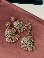 Premium Designer Oversized Mang Tikka With Earrings (Almond)