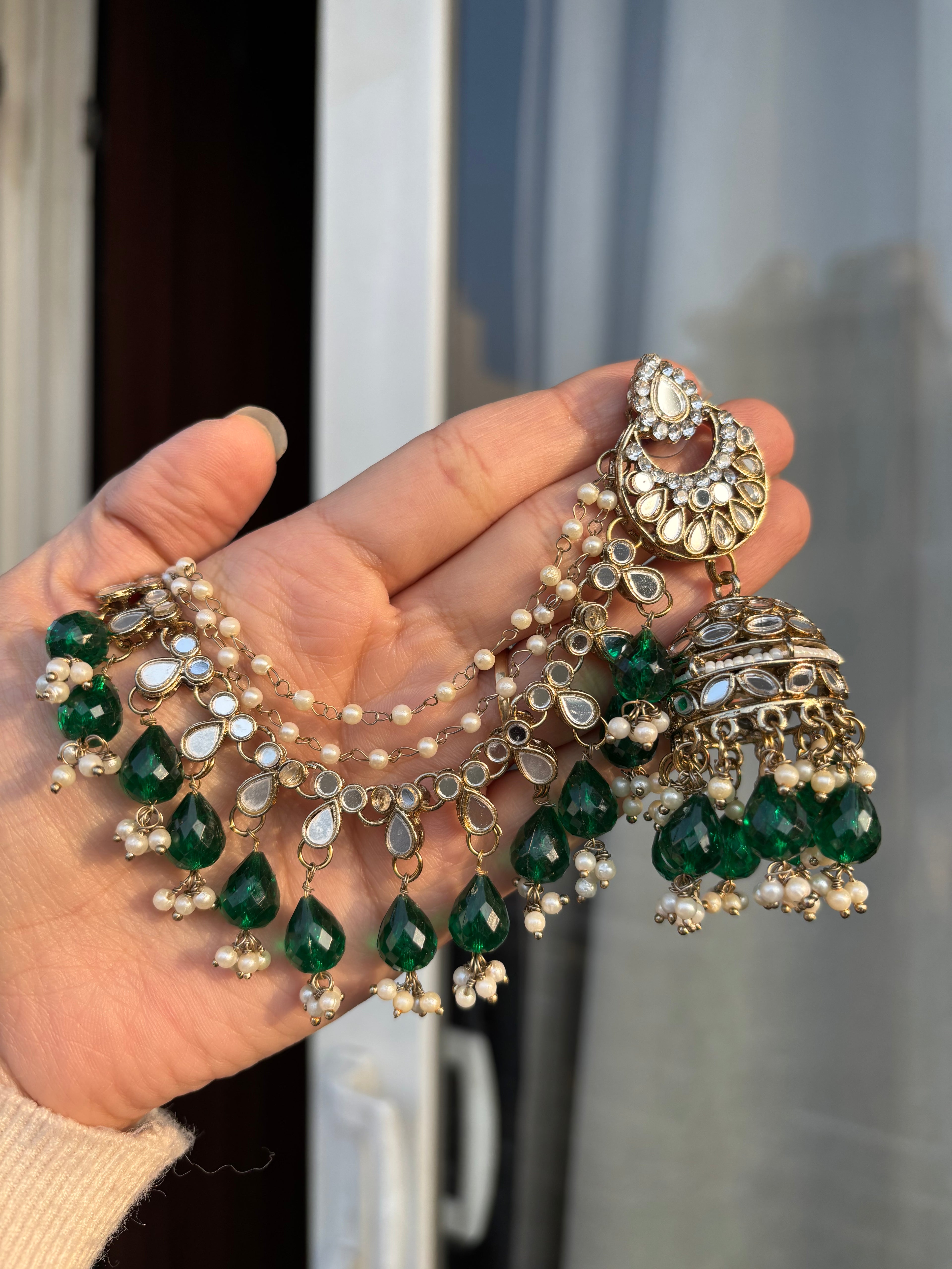 Almond Mirror Cut Mang Tikka With Jhumkas & Side Layers ( Dark Green )