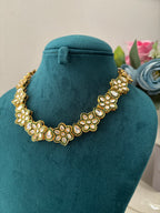 Flower Sleek Necklace With Earrings