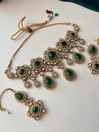 Princess Jasmine Turkish Necklace With Mang Tikka & Earrings (Emerald)