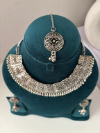 Tanisha Silver Necklace With Mang Tikka & Earrings