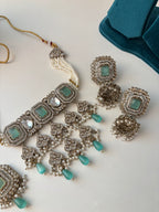 Zoya Layer Necklace With Mang Tikka & Jhumkas (Turquoise)