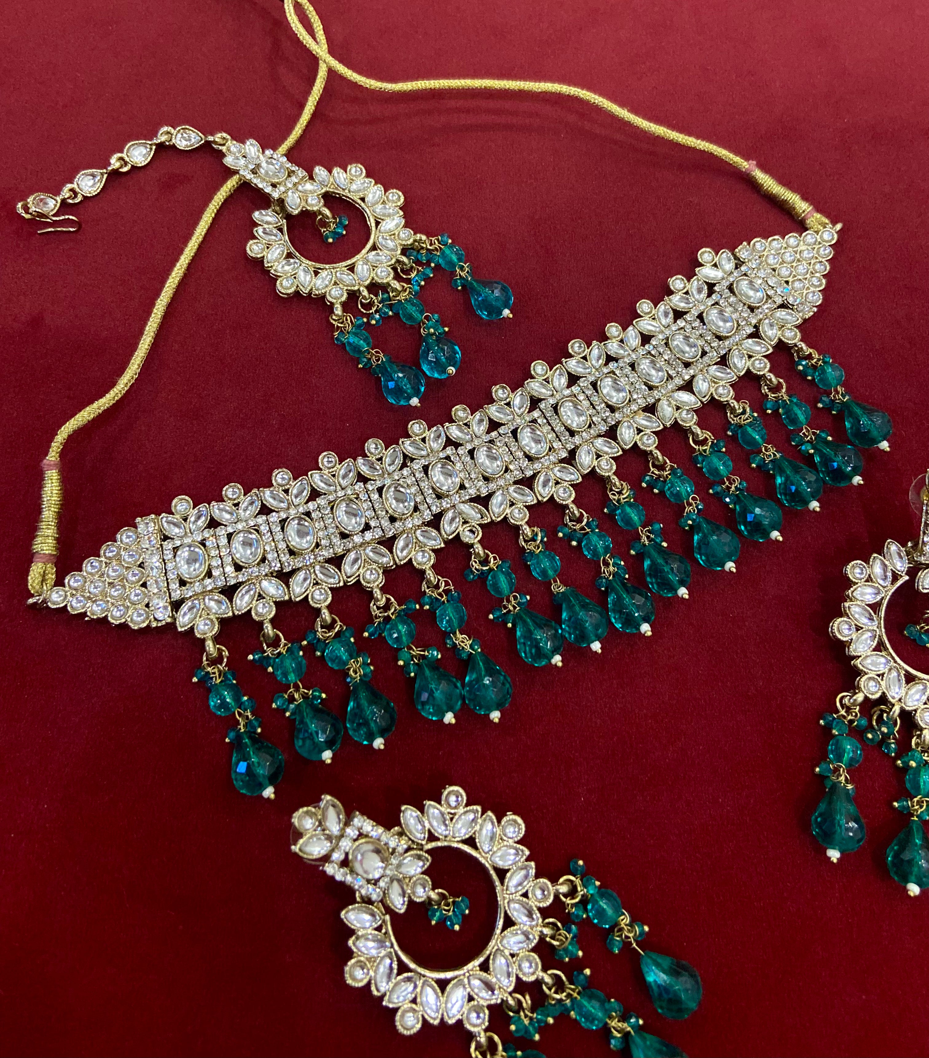 The Green Choker Set With Mang Tikka & Earrings