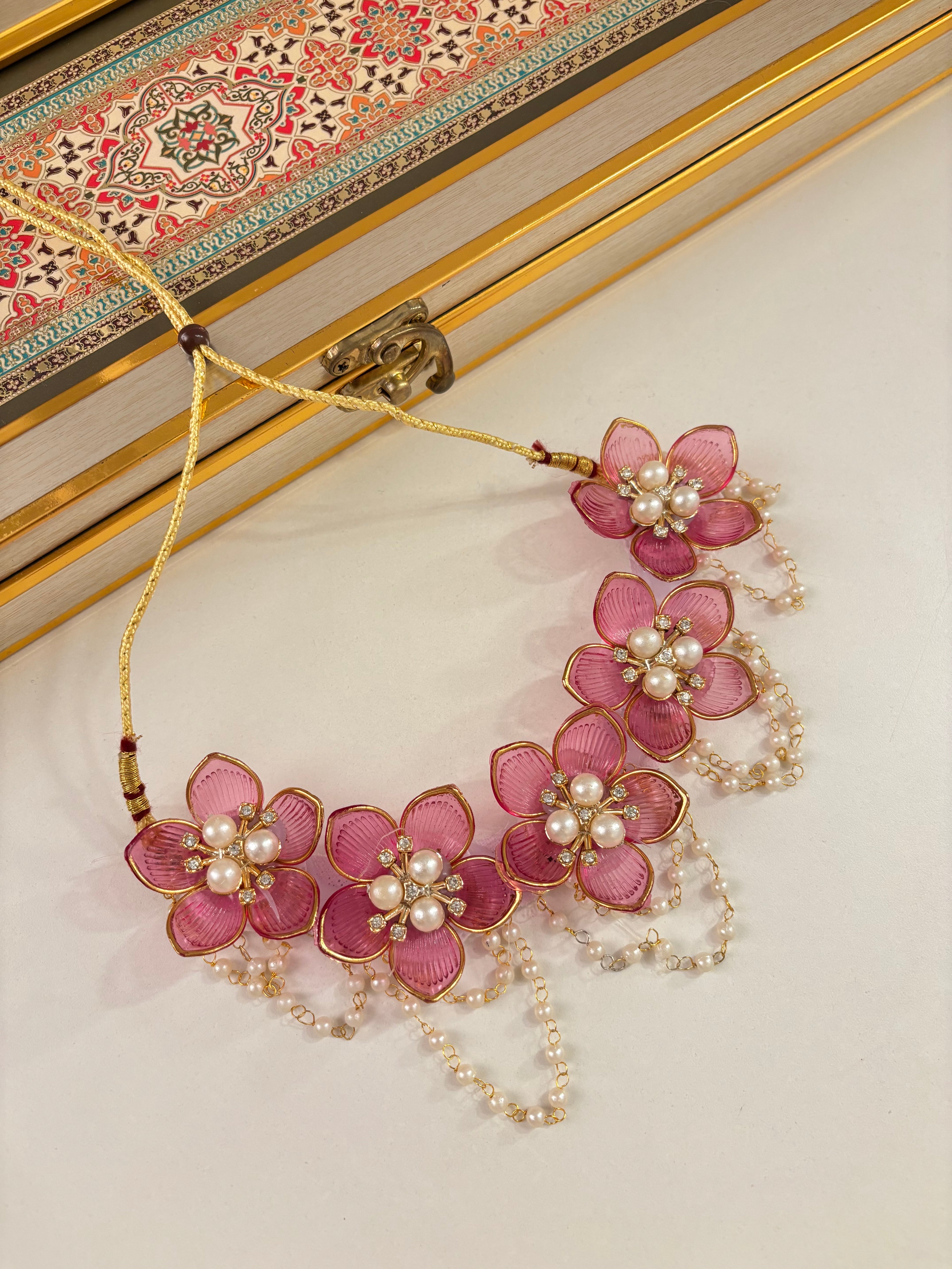 Flower Petal Floral Necklace With Mang Tikka & Earrings (Pastel Pink)