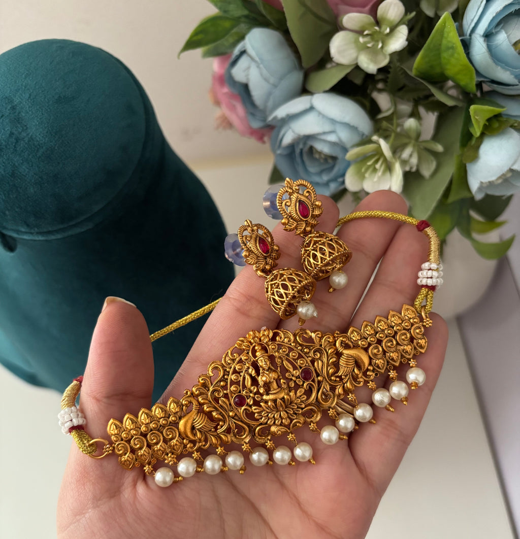 Gold Look Like Choker Necklace With Jhumkas Design-1