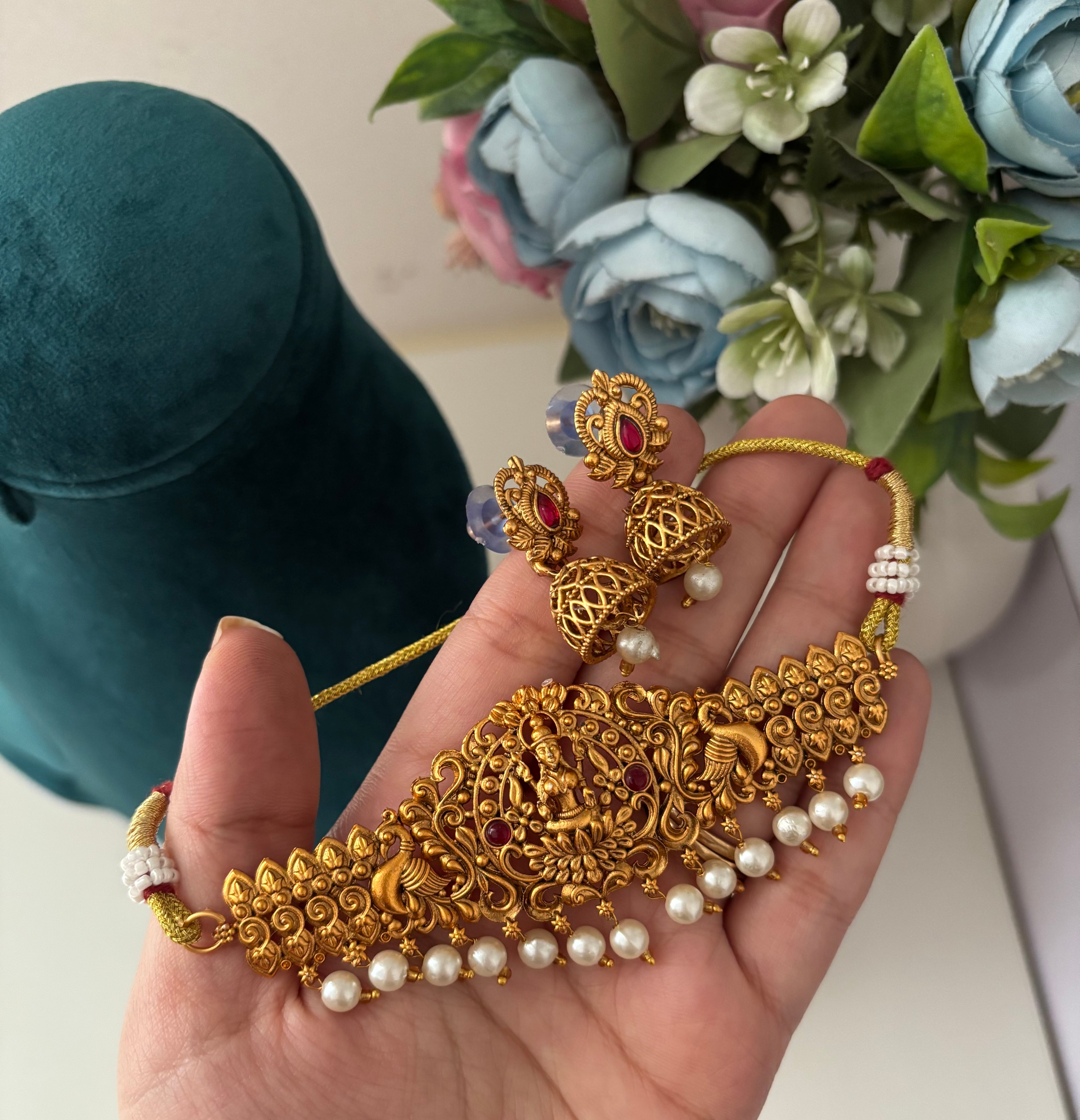 Gold Look Like Choker Necklace With Jhumkas Design-1
